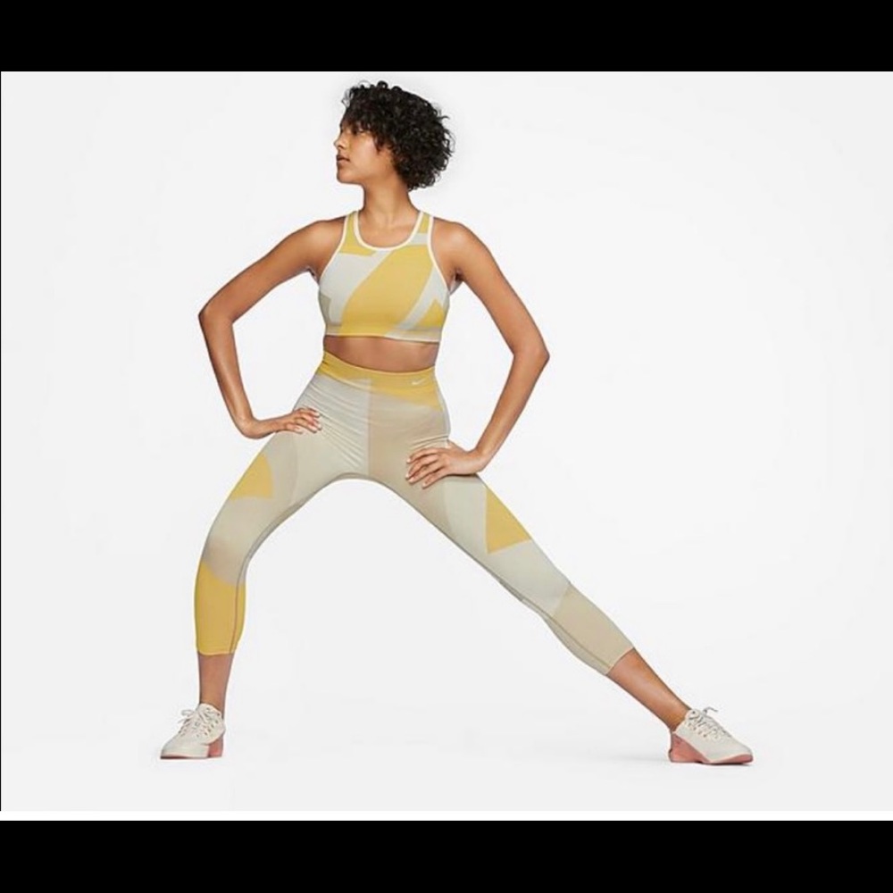 Nike Sculpt Icon Clash